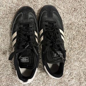 Adidas sambas, decently worn, needs new laces and will be great